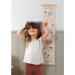 Amadeus Toise Zoe Prend Le The Beige