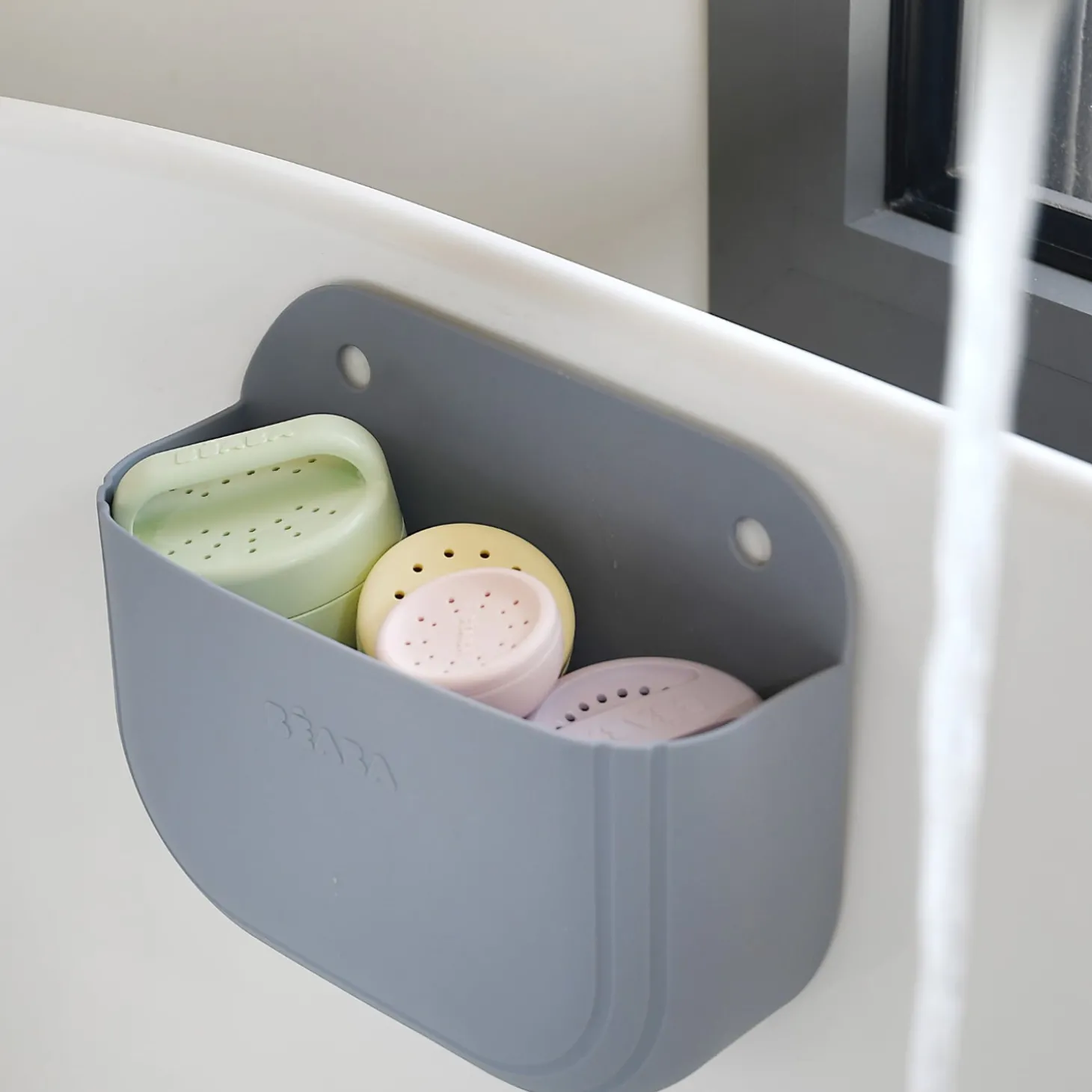 Béaba Coffret Panier Galet et Jouets de bain silicone Galet / Pebble