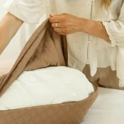 Béaba Coussin Grossesse et Allaitement Big Flopsy Cacao / Cocoa