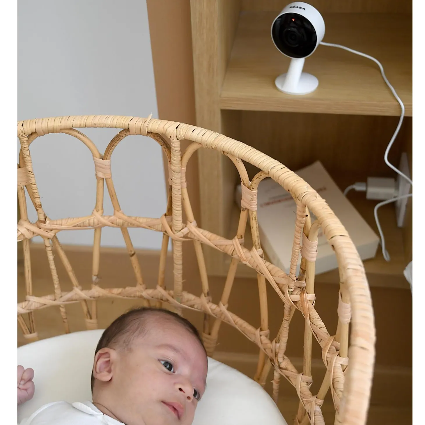 Béaba Ecoute Bébé Babyphone HD Zen Connect Mini White
