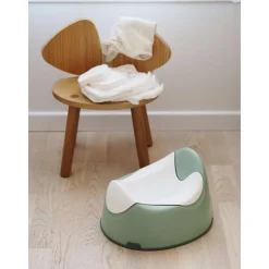 Béaba                    Pot Ergonomique    Vert Sauge