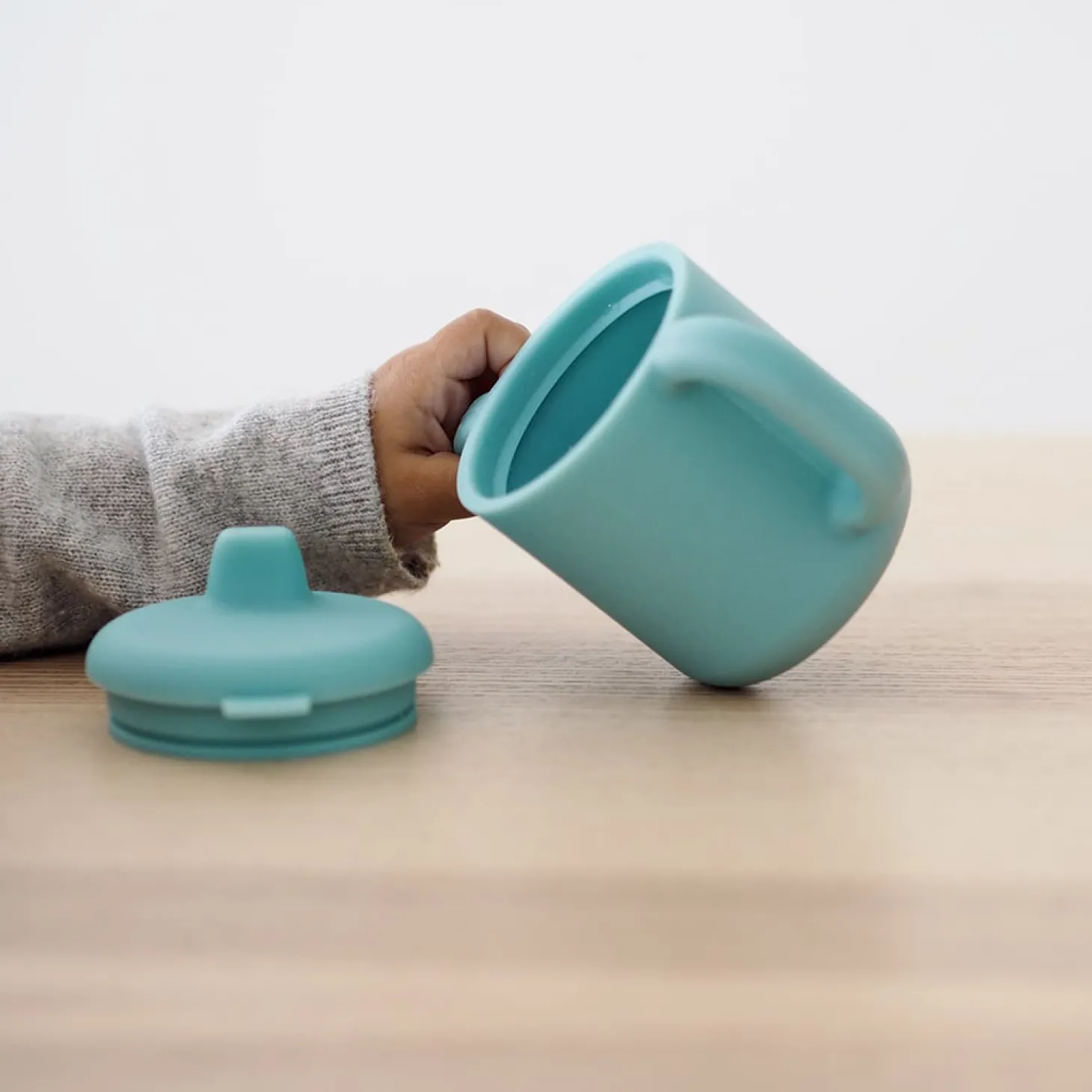 Béaba Tasse d'apprentissage silicone Blue 170 ml
