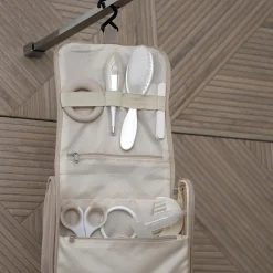 Béaba Trousse de Toilette Nomade 10 Accessoires Clay Earth