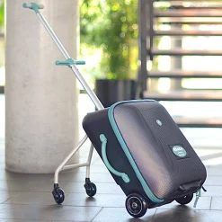 Béaba Valise avec l'assise de voyage Noir 22 l