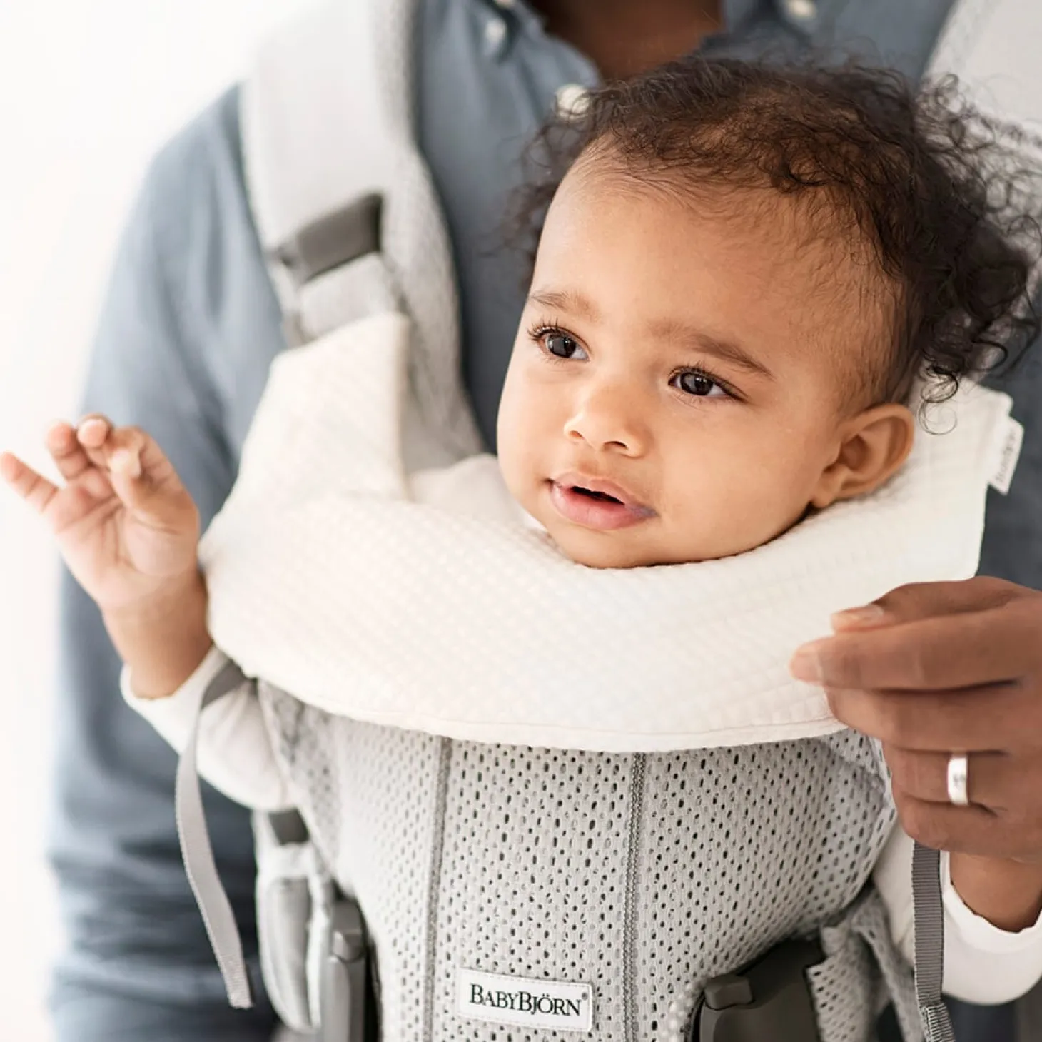BabyBjörn Bavoir pour porte-bébé One Blanc