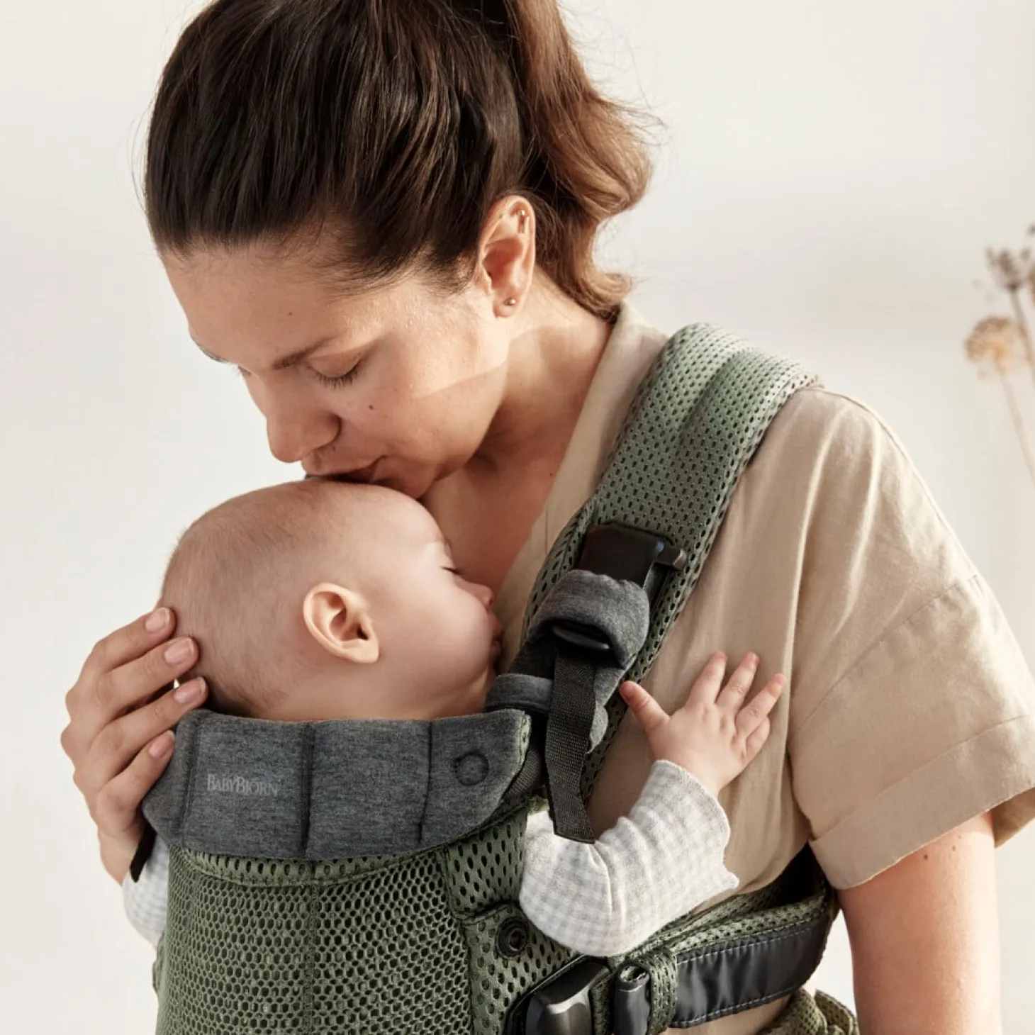 BabyBjörn Porte-bébé Harmony Mesh 3D Vert Foncé