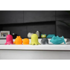 BBlüv                    Jouets de bain interchangeables en silicone