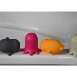 BBlüv                    Jouets de bain interchangeables en silicone