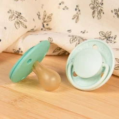 Biolane                    Sucettes rondes Originale    Vert Clair Et Foncé            6 mois +