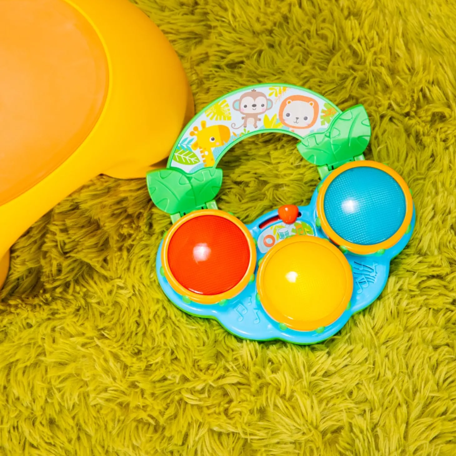 Bright Starts Jouet musical Tambours Safari Multicolore