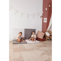 Candide                    Tapis de motricité    Petit modèle Lapins            120x120 cm