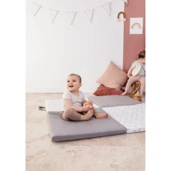 Candide                    Tapis de motricité    Petit modèle Lapins            120x120 cm