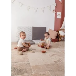 Candide                    Tapis de motricité    Petit modèle Lapins            120x120 cm