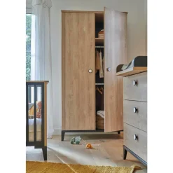 Chambre bébé complète Marcel Chêne Blond Et Noir : Lit 70x140, Commode 3 tiroirs, Armoire 2 portes                             de Galipette