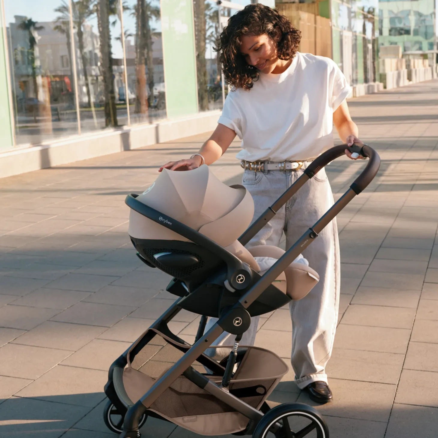 Cybex Duo Poussette Balios S Lux + Nacelle Cot S Lux Châssis Taupe/Almond Beige