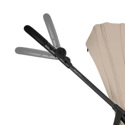 Cybex Poussette Citadine Ultra Légère Melio Carbon Almond Beige