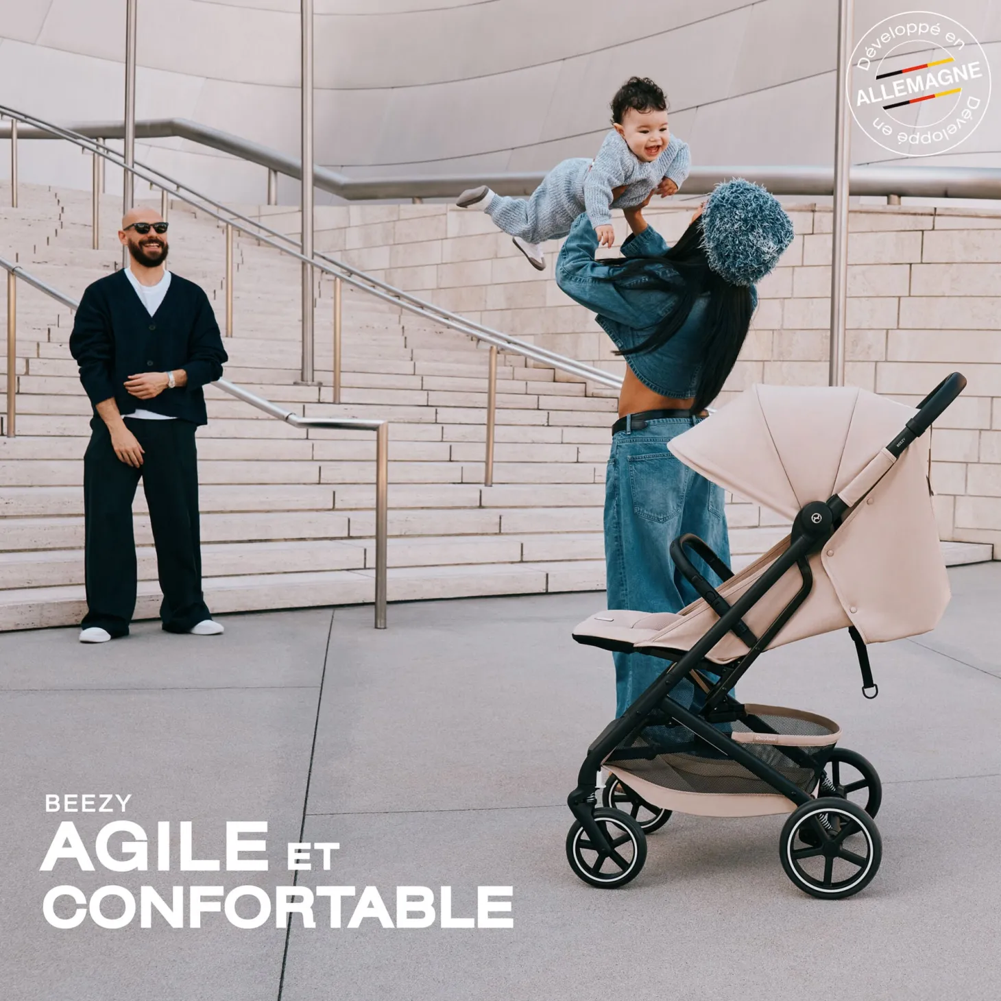 Cybex Poussette Compacte et Citadine Beezy Châssis Noir - Almond Beige