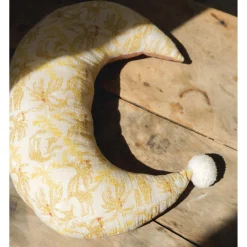 Domiva                    Coussin Lune à Pompons    Honey Moon Beige