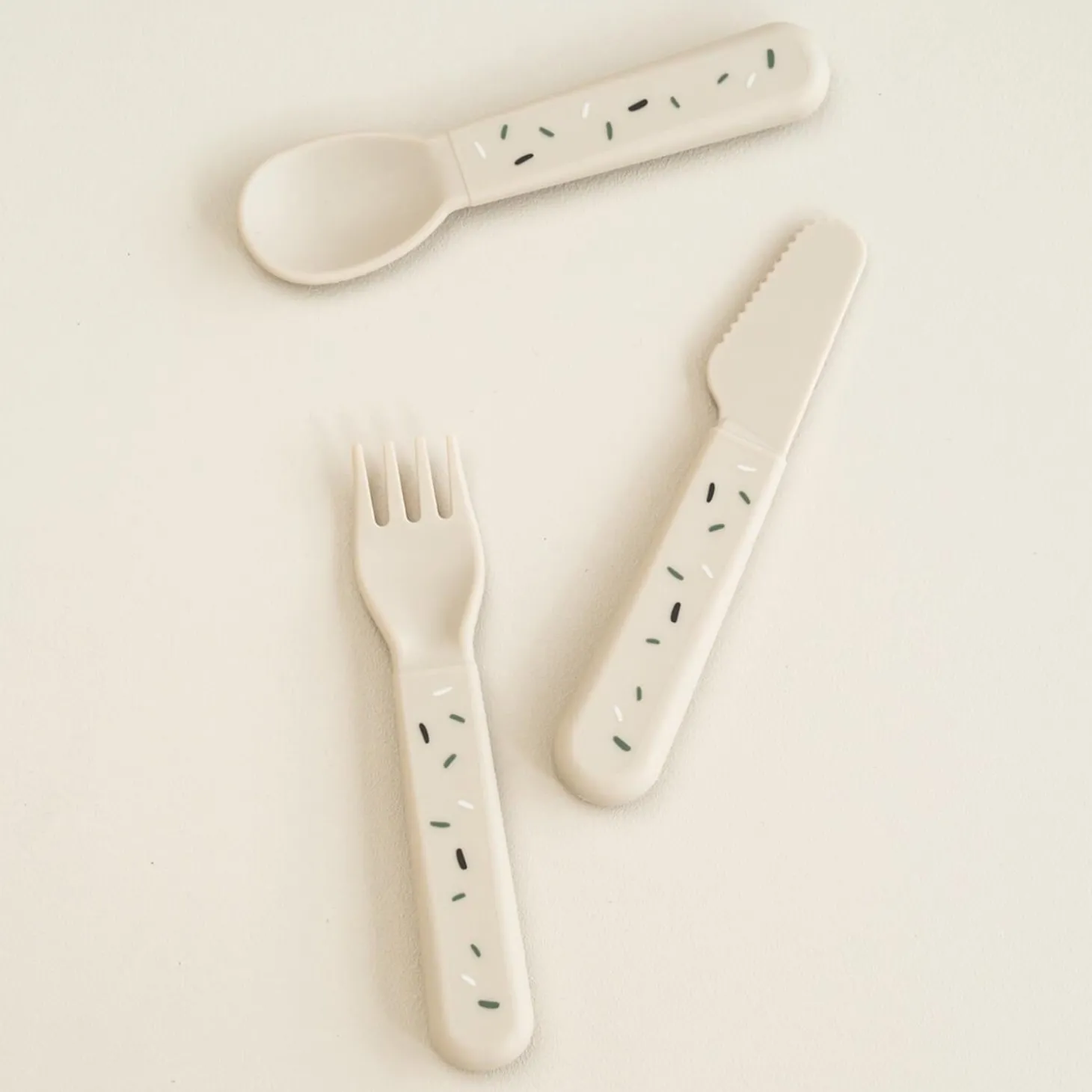 Done by Deer Lot de 3 Couverts Foodie Confetti Sable
