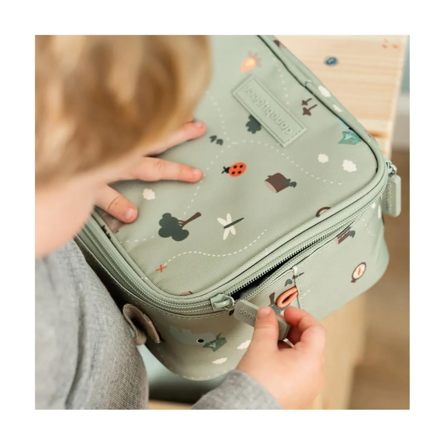 Done by Deer Petit sac repas isotherme Tiny trails Vert