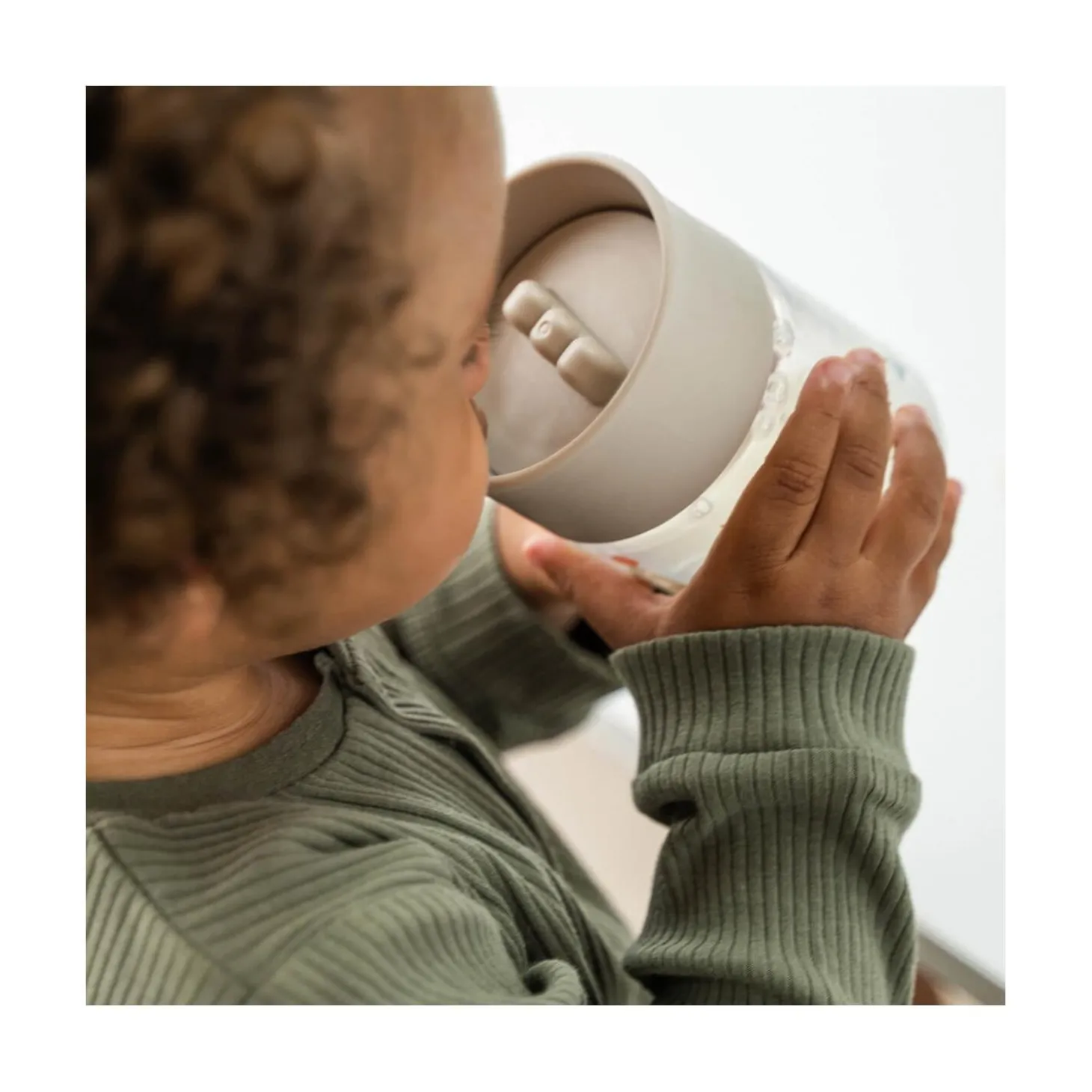 Done by Deer Tasse d'apprentissage 360° Sable 260 ml