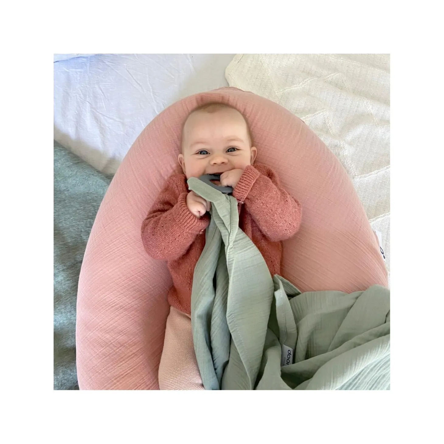 Doomoo Cape d'allaitement Mom'N Play Tetra Green