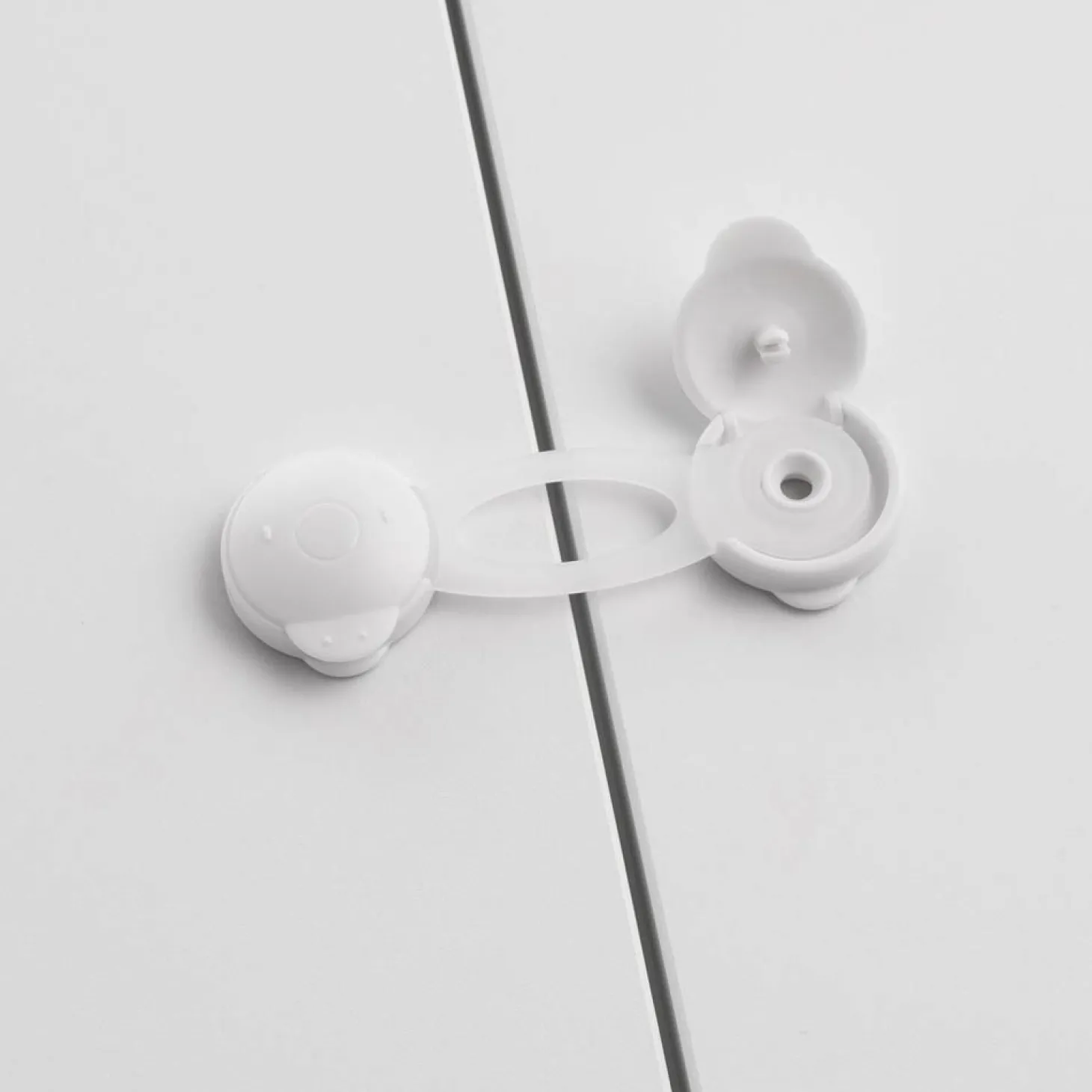 Formula Baby Lot de 2 mini-loquets souples Blanc