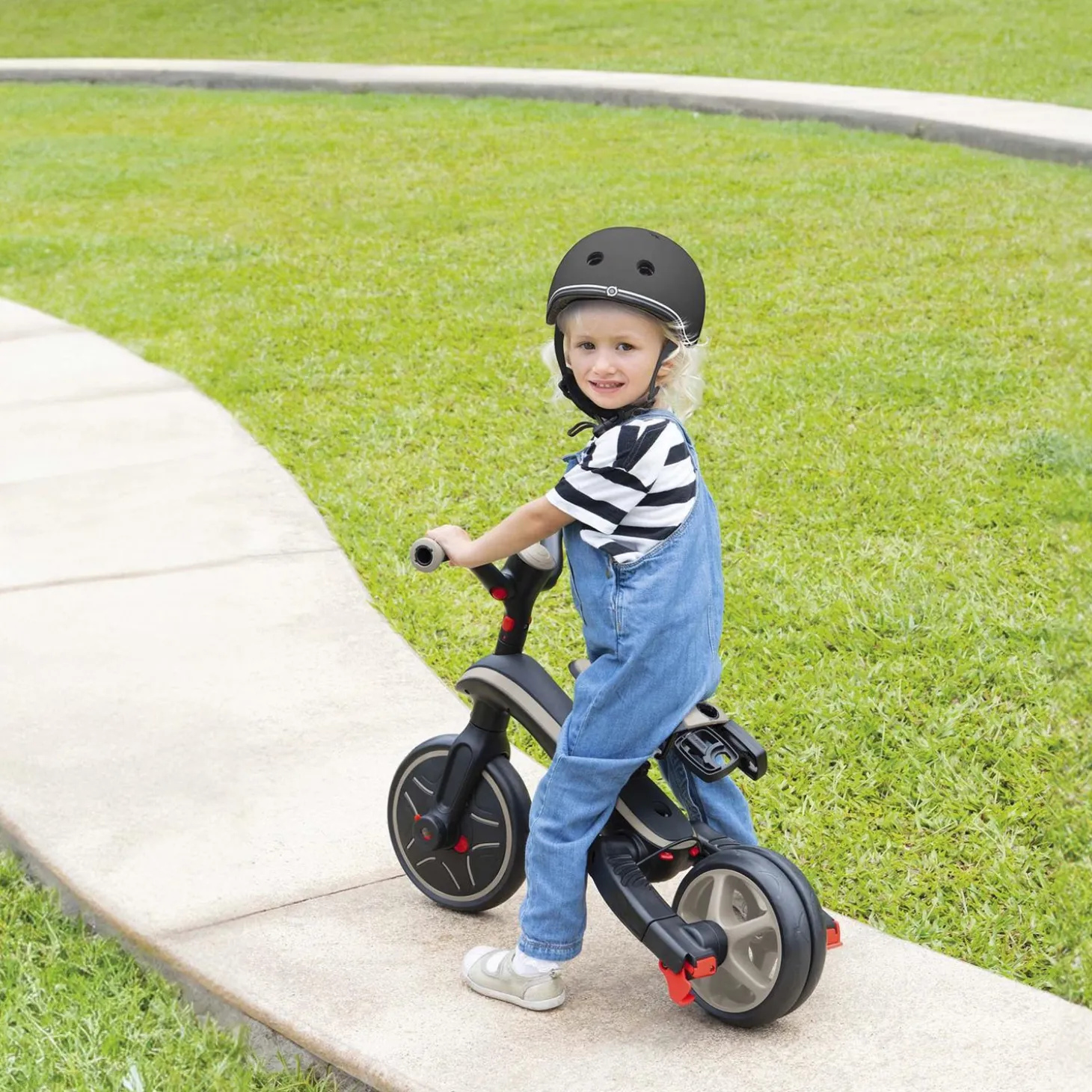 Globber Tricycle Explorer Pliable 4 en 1 V2 Taupe