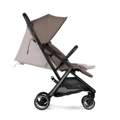 Hauck                    Poussette Fly N Care    Mocha