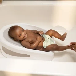 Ingenuity Siège de bain facile à rincer Blanc