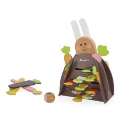 Janod                    Jeu de Stratégie - Magic Carrot - Thème du Lapin - 1 Lapin et 12 Carottes en Bois + 1 Terrier + 1 Dé    Multicolore