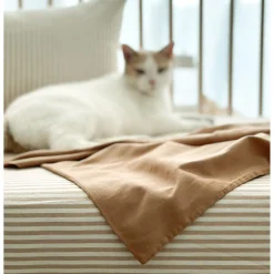 Kadolis                    Drap housse bébé Percale de Coton Bio    Rayé Ambre            70x140 cm