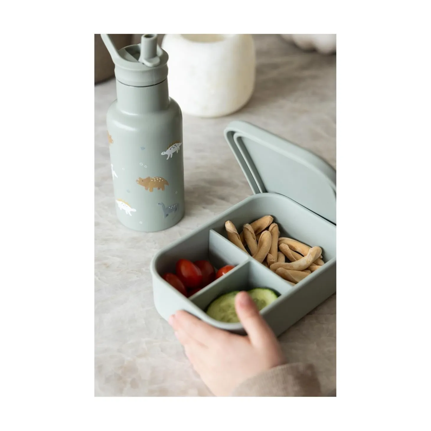 Kidzroom Boîte repas 3 compartiments en silicone Dino Vert