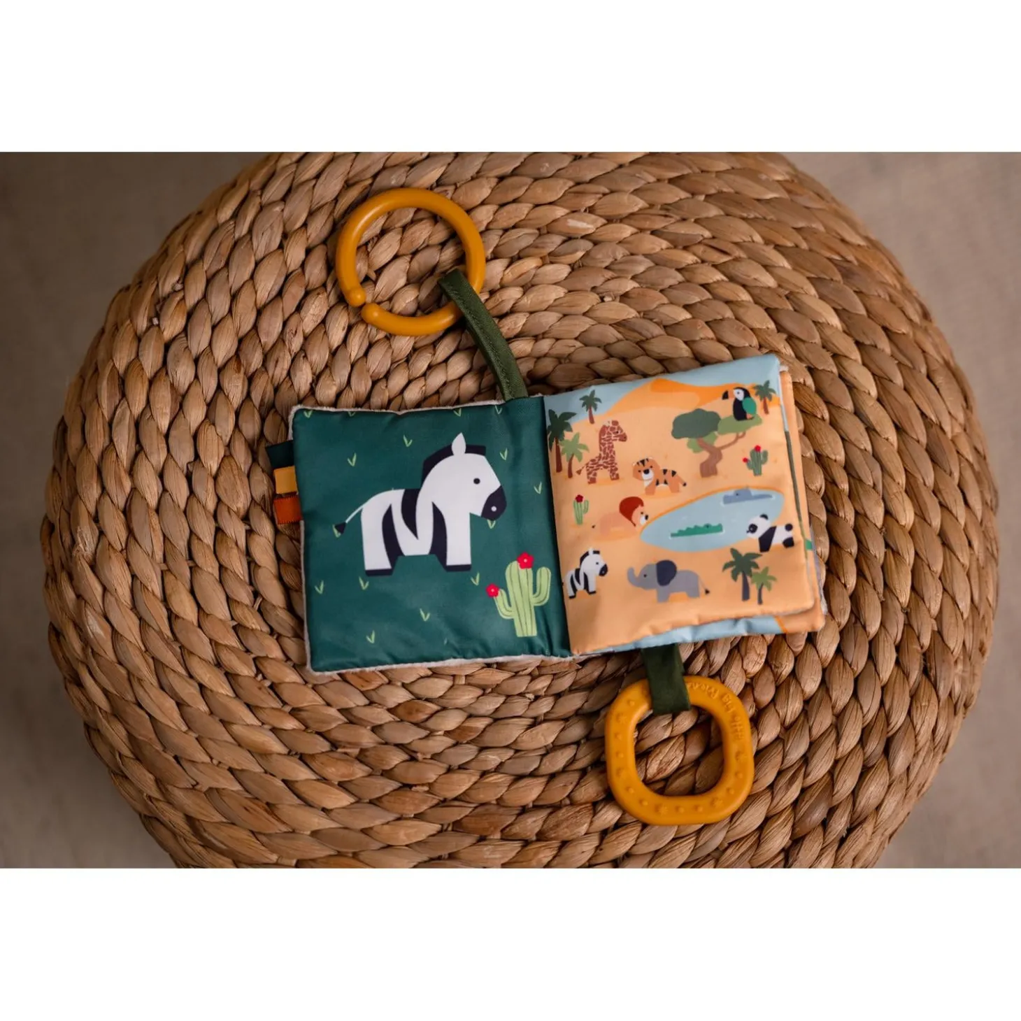 Little big friends Livre Tissu bébé Jungle Multicolore