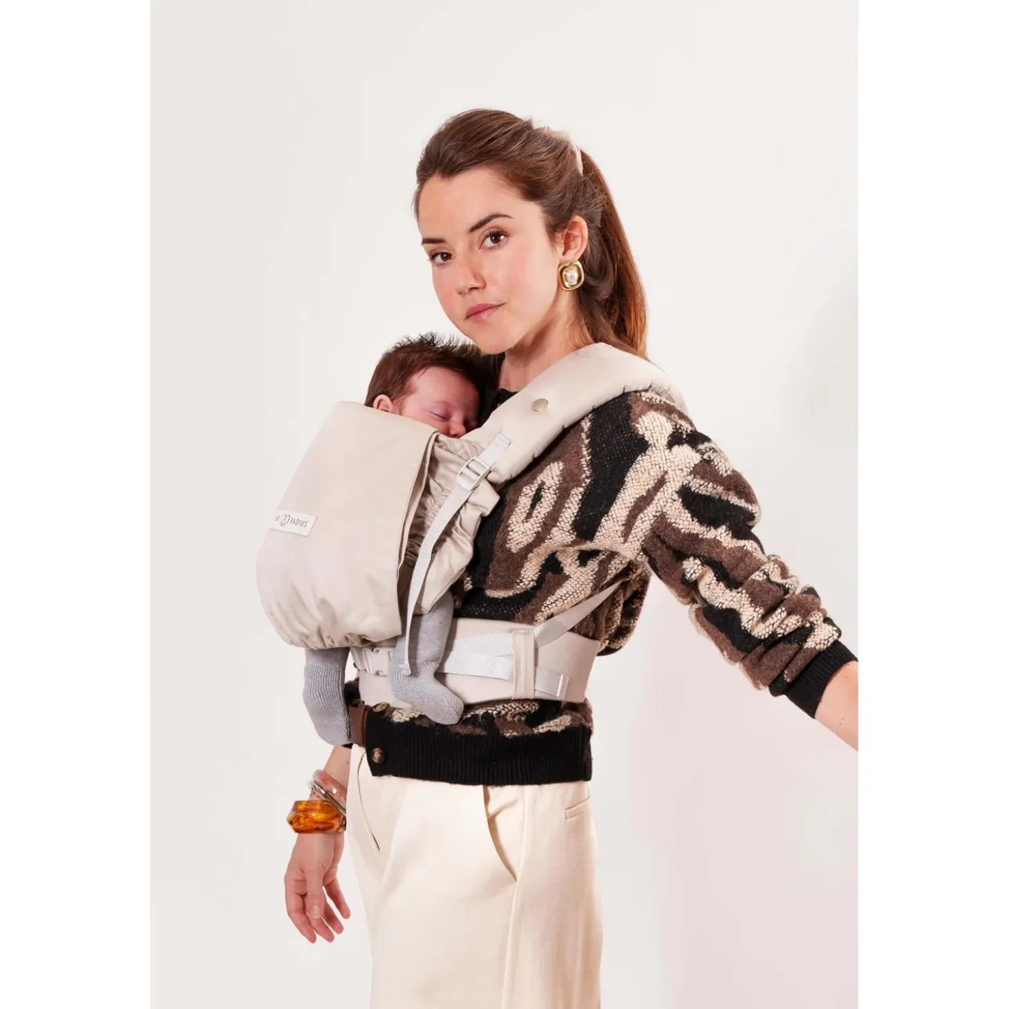 Love Radius by JPMBB Porte-bébé PhysioCarrier 2 Or blanc