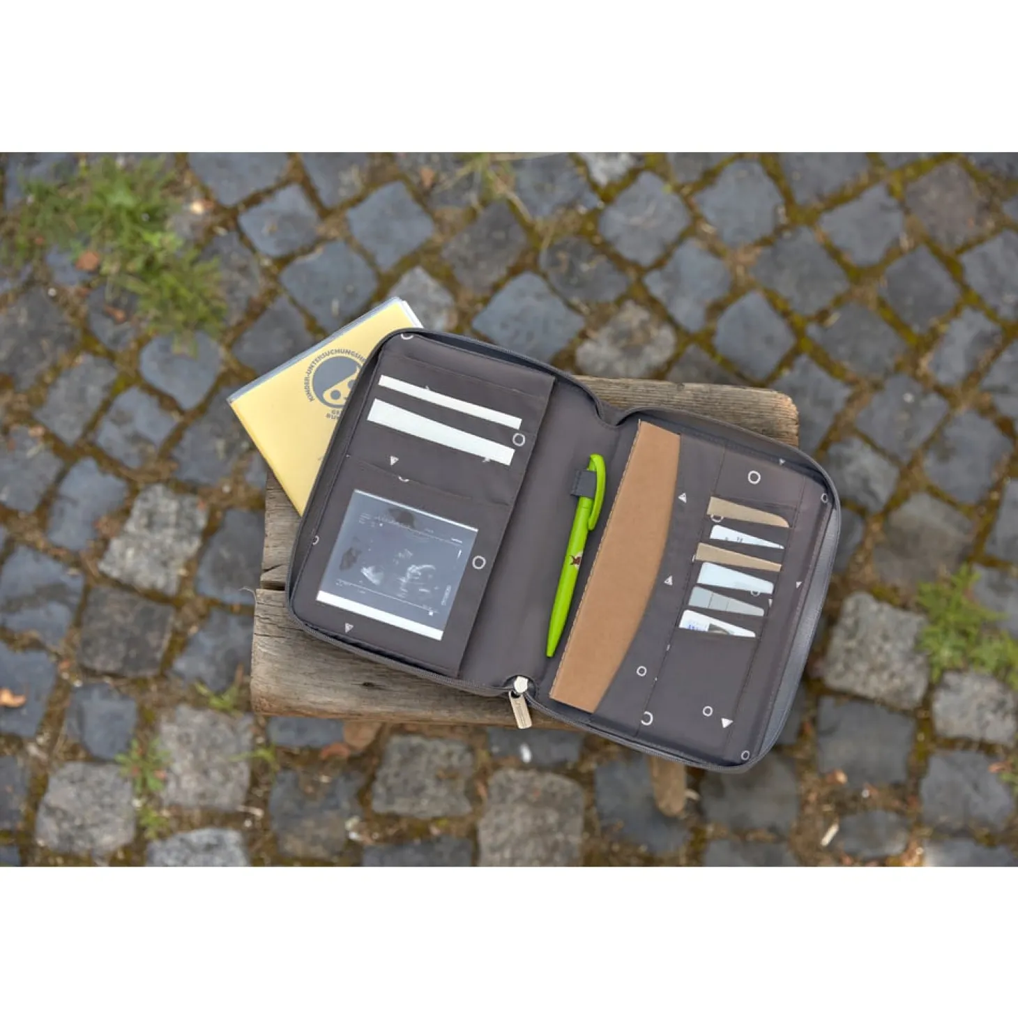 Lässig Pochette carnet de santé Universe Anthracite