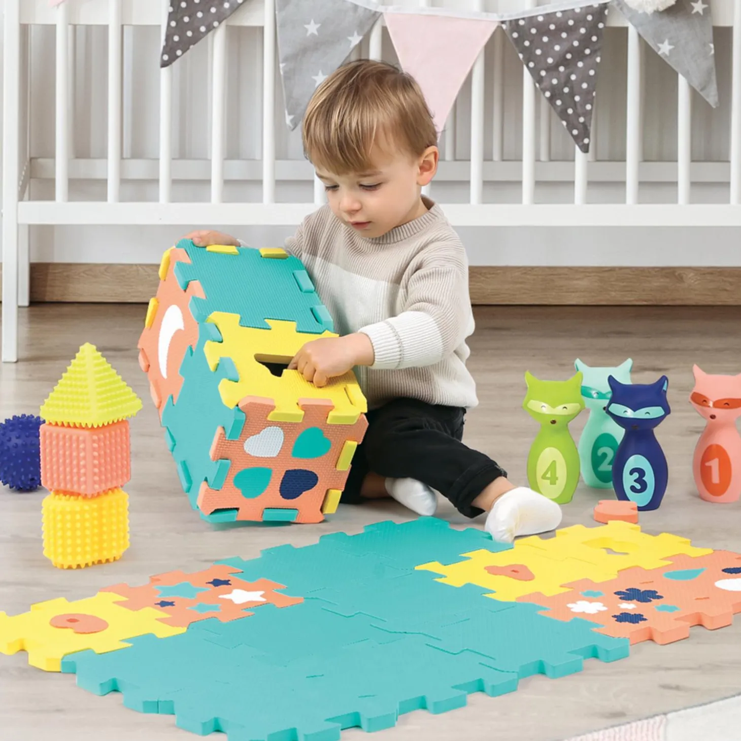 Ludi Coffret d'activites tapis, quilles, formes Multicolore 10 mois