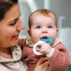 MAM BABY                    Anneau de dentition à réfrigérer avec attache    Panaché            2 mois +