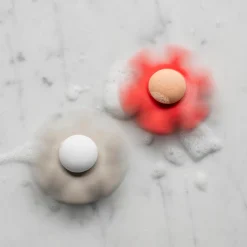 Nattou                    Jouet Spinner silicone fleur    Argile