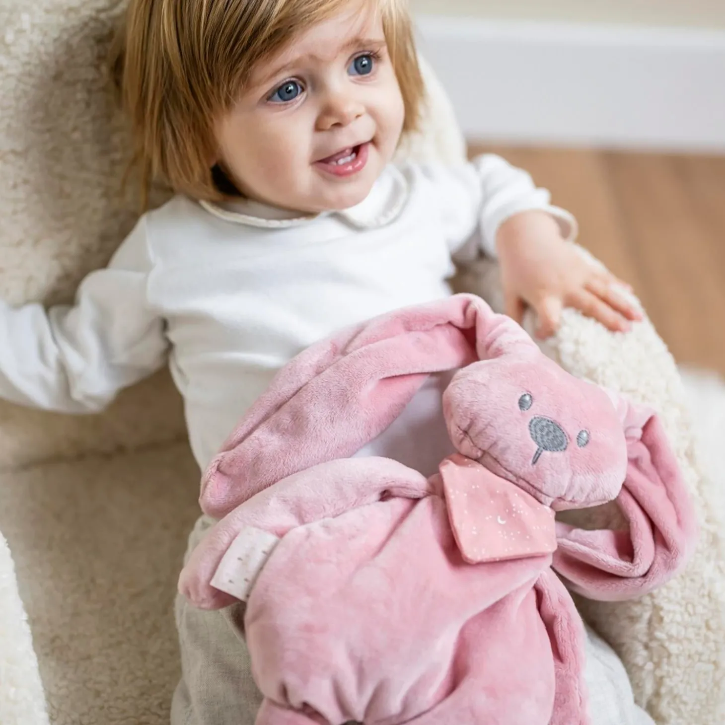 Nattou Peluche Lapidou avec bandana Rose