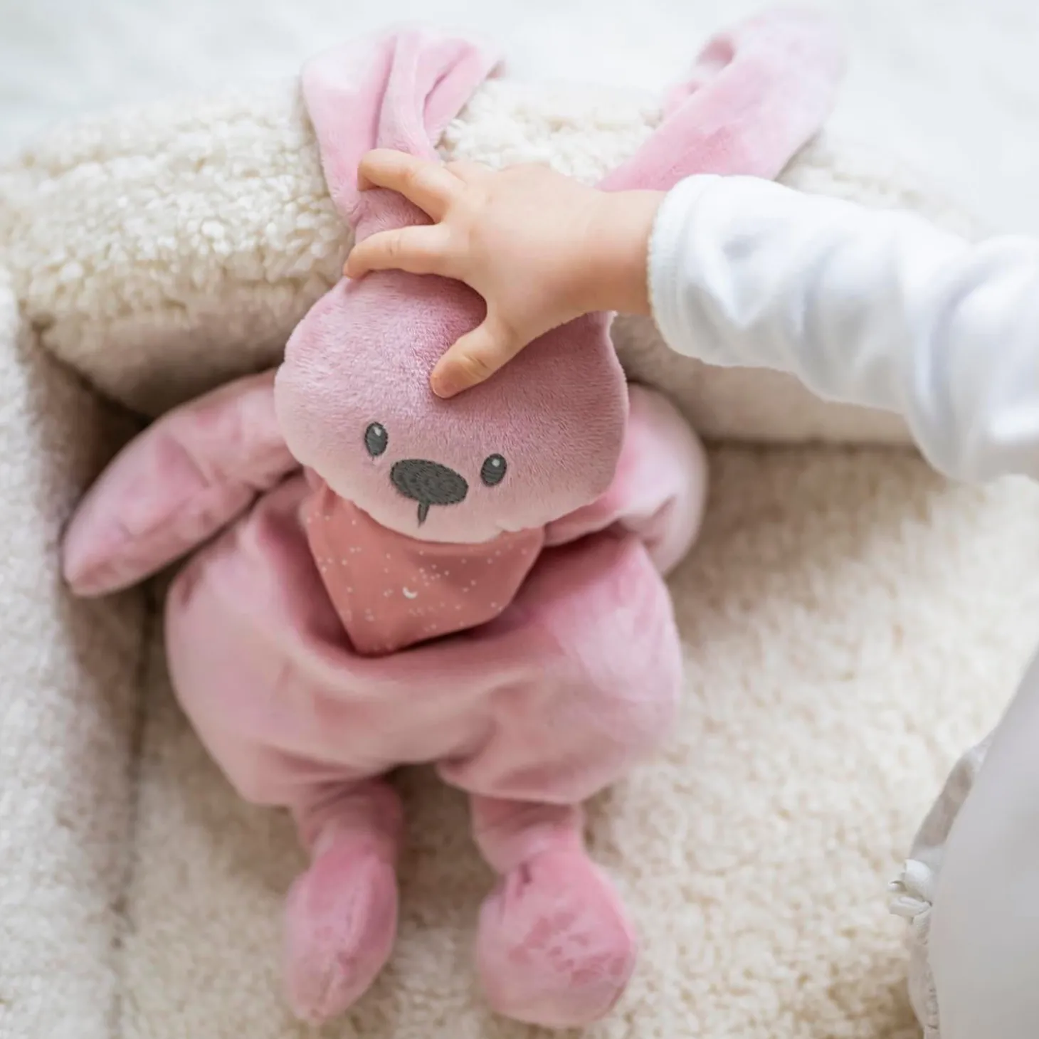 Nattou Peluche Lapidou avec bandana Rose