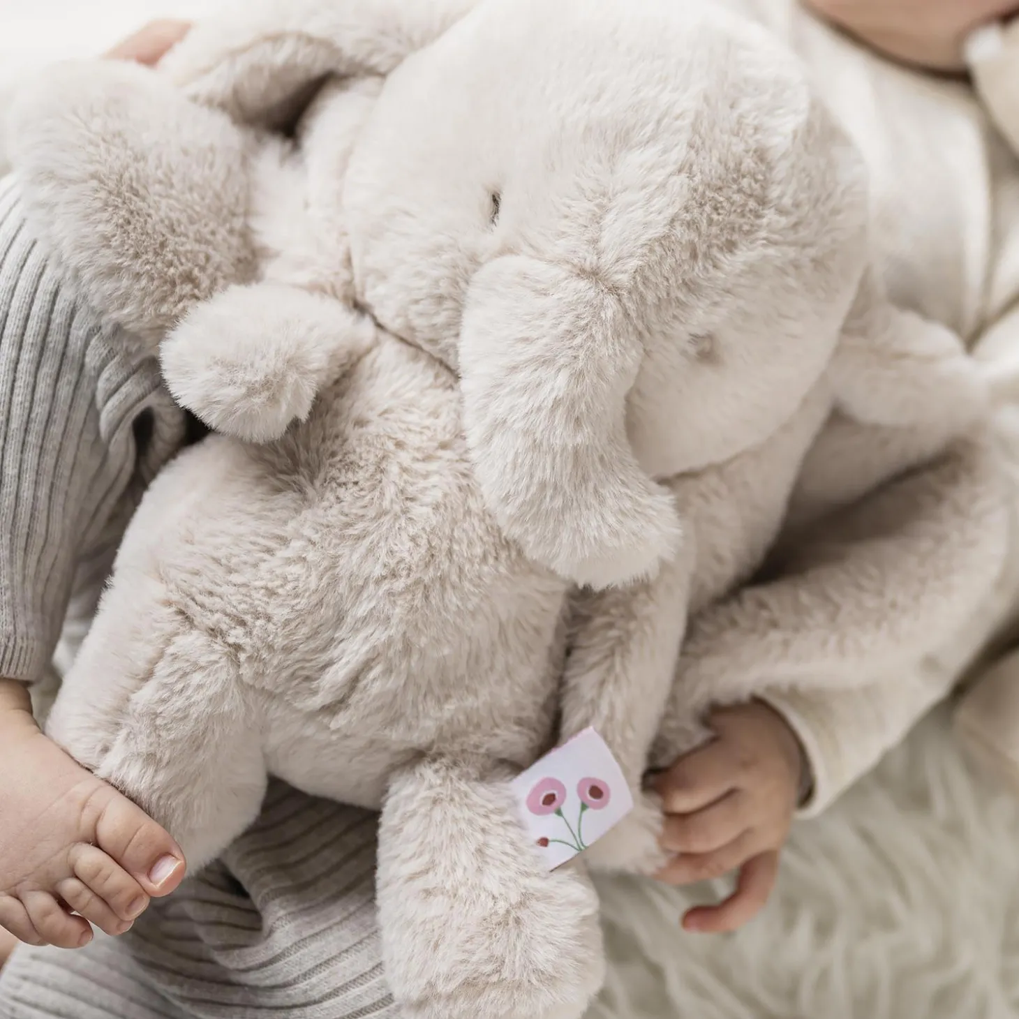 Nattou Peluche Éléphant Longs Poils Fanfan Sable 30 cm