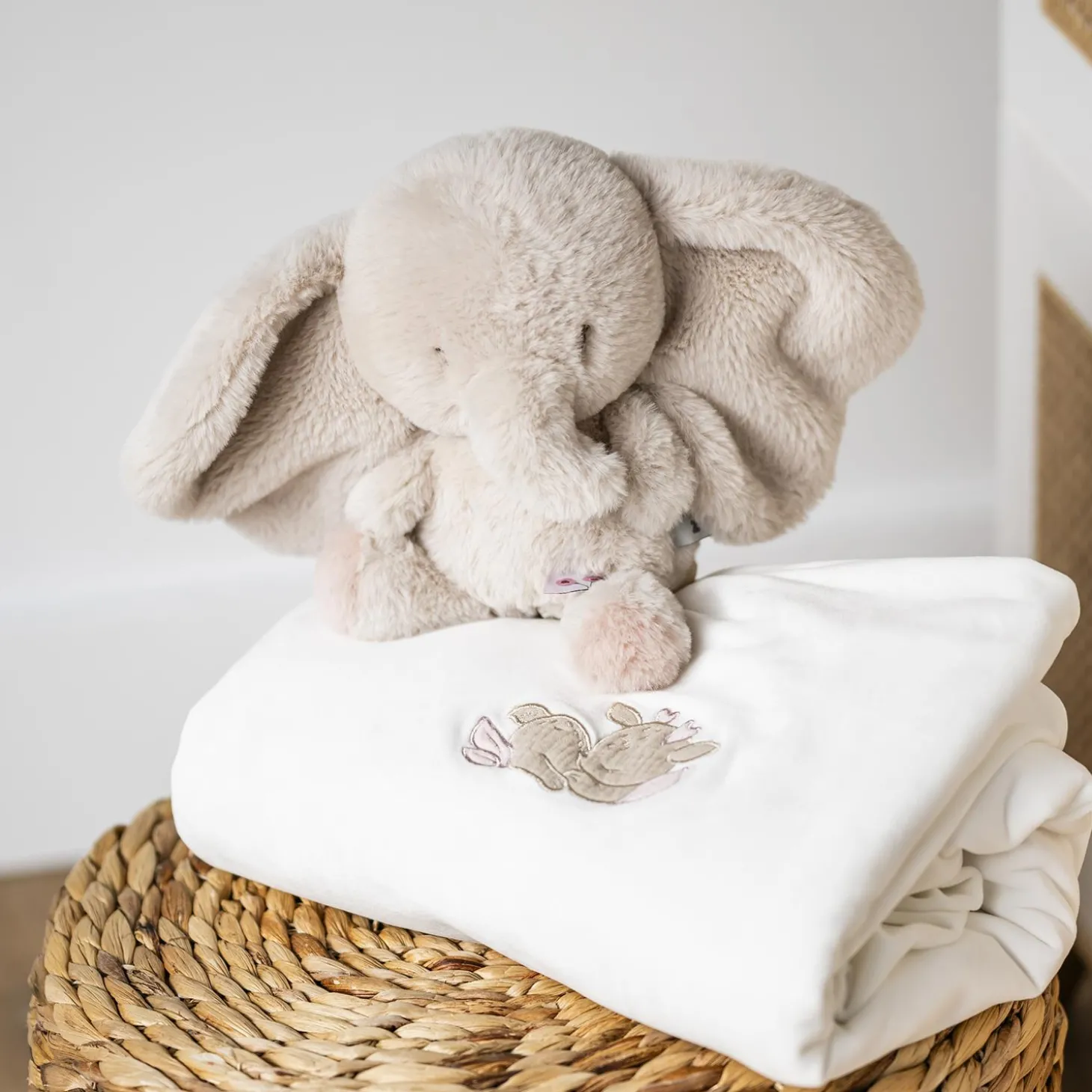 Nattou Peluche Éléphant Longs Poils Fanfan Sable 30 cm