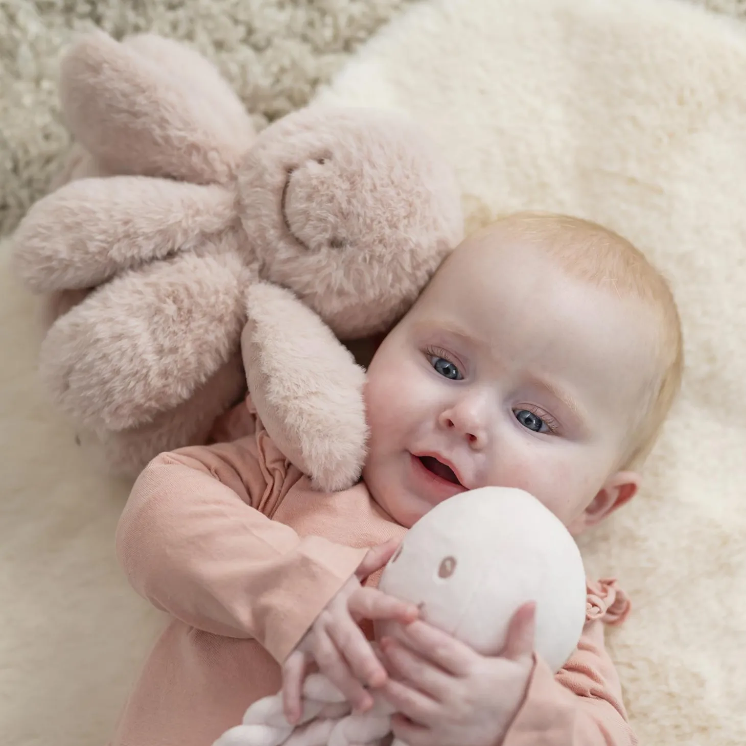 Nattou Peluche Pieuvre hochet longs poils Lapidou Rose poudré