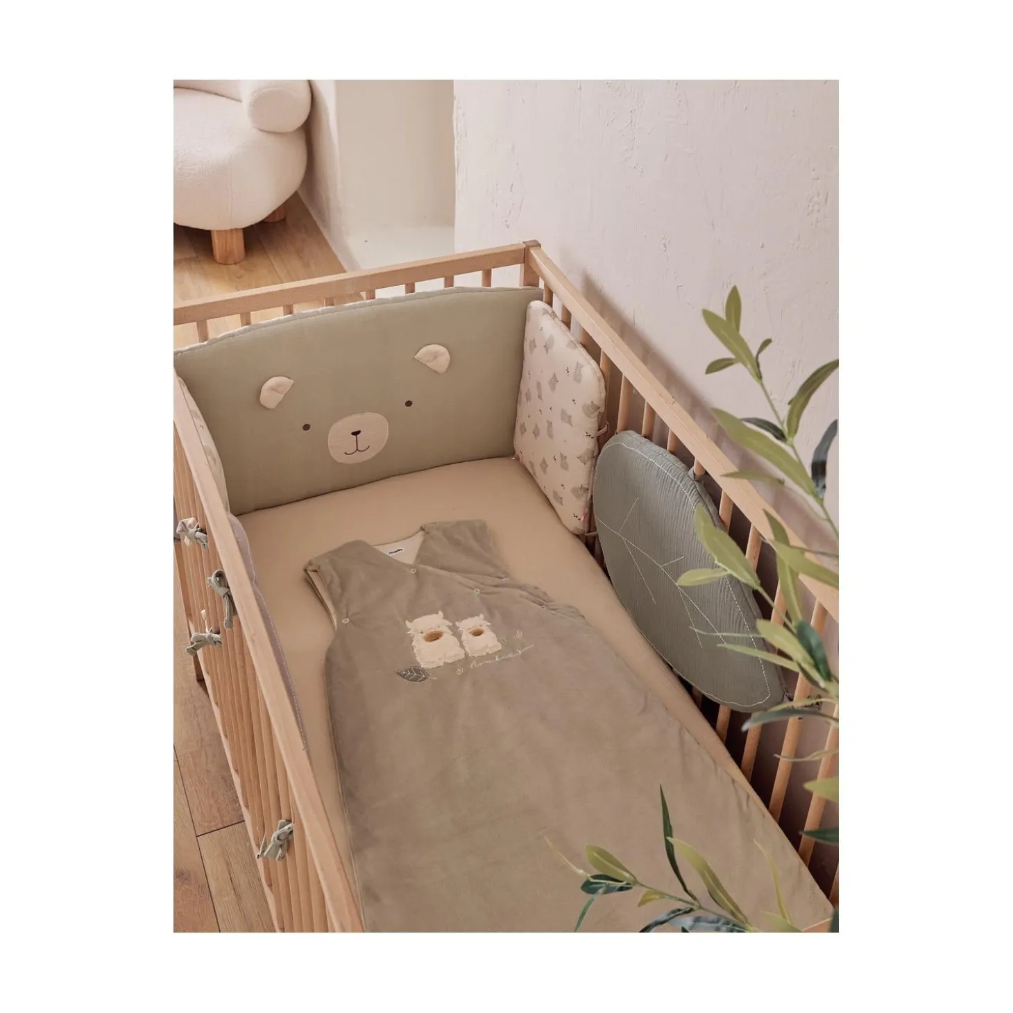 Noukie's Gigoteuse Veloudoux Fluffy F&O Vert Sauge 100 cm