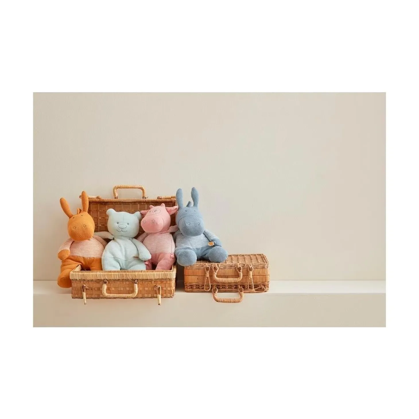 Noukie's Lola Peluche Small Les Iconiques Rose