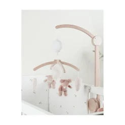 Noukie's                    Mobile musical avec bras en bois Lily & Fluffy F&O    Marron