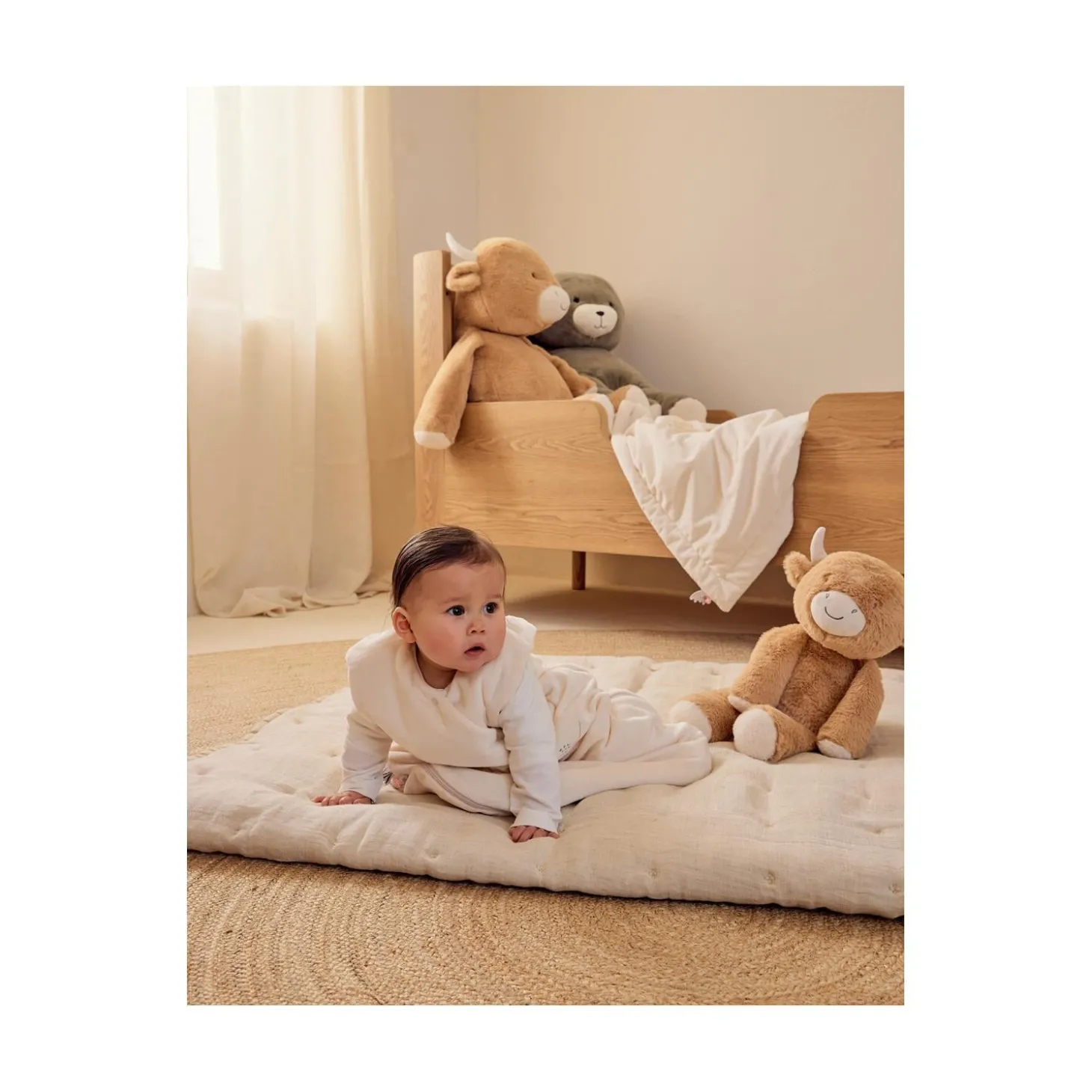 Noukie's Peluche Medium Fluffy F&O Beige 40 cm