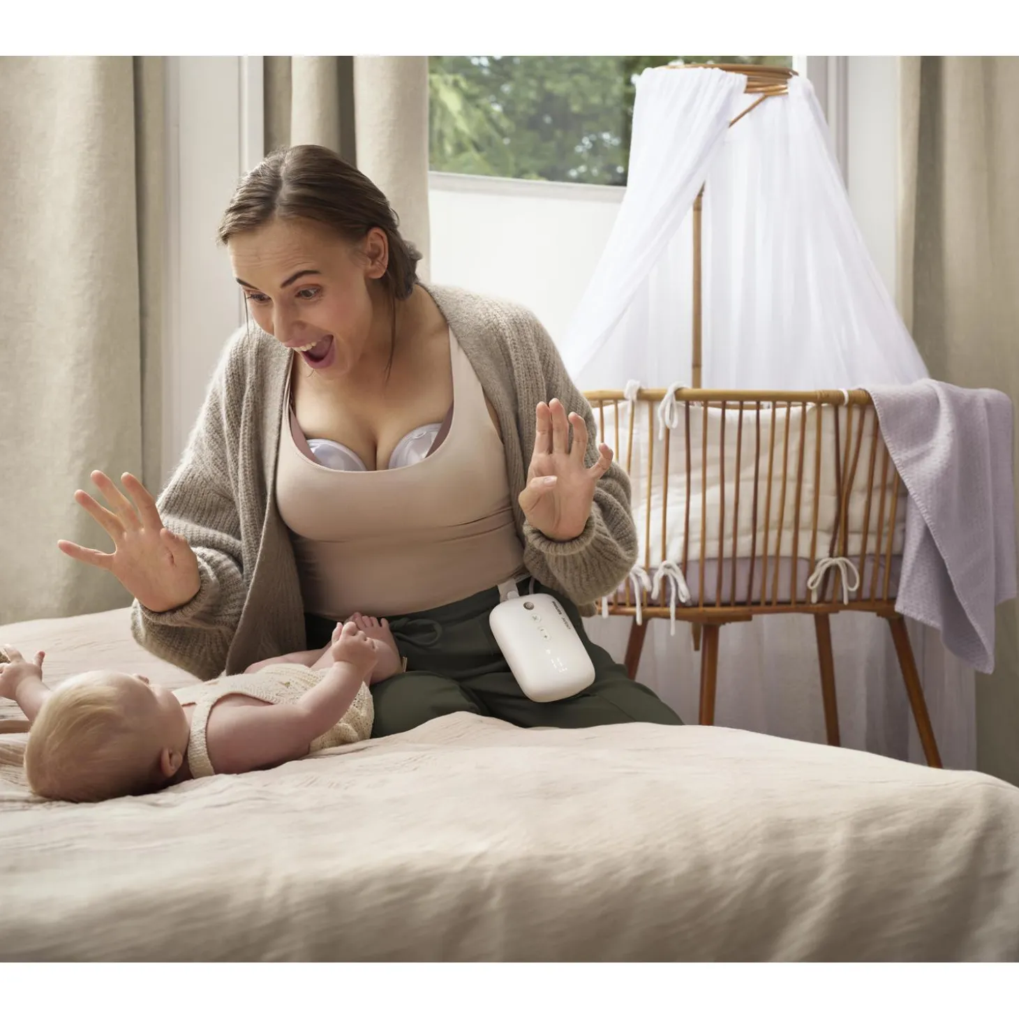 Philips Avent Tire-lait mains libres + biberon et sachet de lait Blanc