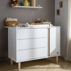 Sauthon                    Commode 3 tiroirs 1 porte Paloma    Blanc Neige/Chêne Strié Sépia/Hêtre Vernis